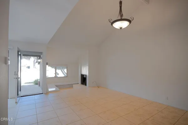 $3,795 | 3221 Harbor Boulevard, Oxnard, CA 93035