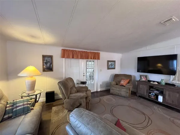 $165,000 | 2055 South Floral Avenue, Unit 296, Bartow, FL 33830