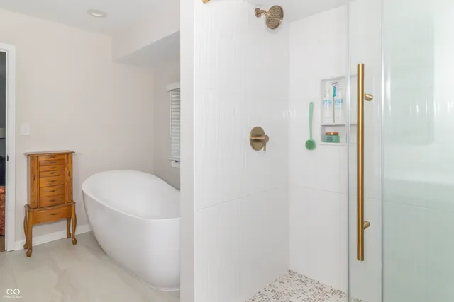 $619,900 | 8429 Catamaran Drive, Indianapolis, IN 46236