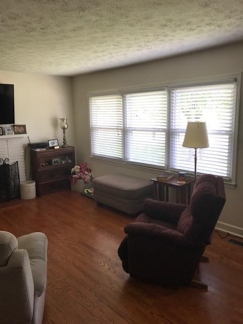 2012 Brookwood Road Kingsport, TN 37664 - Photo 3 of 17 IMG_4787