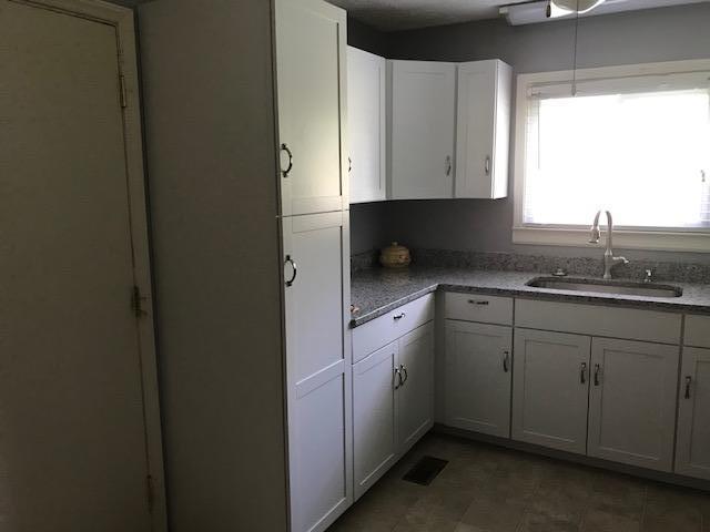 2012 Brookwood Road Kingsport, TN 37664 - Photo 7 of 17 IMG_4773