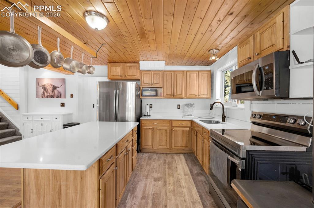 1276 Pinewood Road Florissant, CO 80816 - Photo 7 of 31