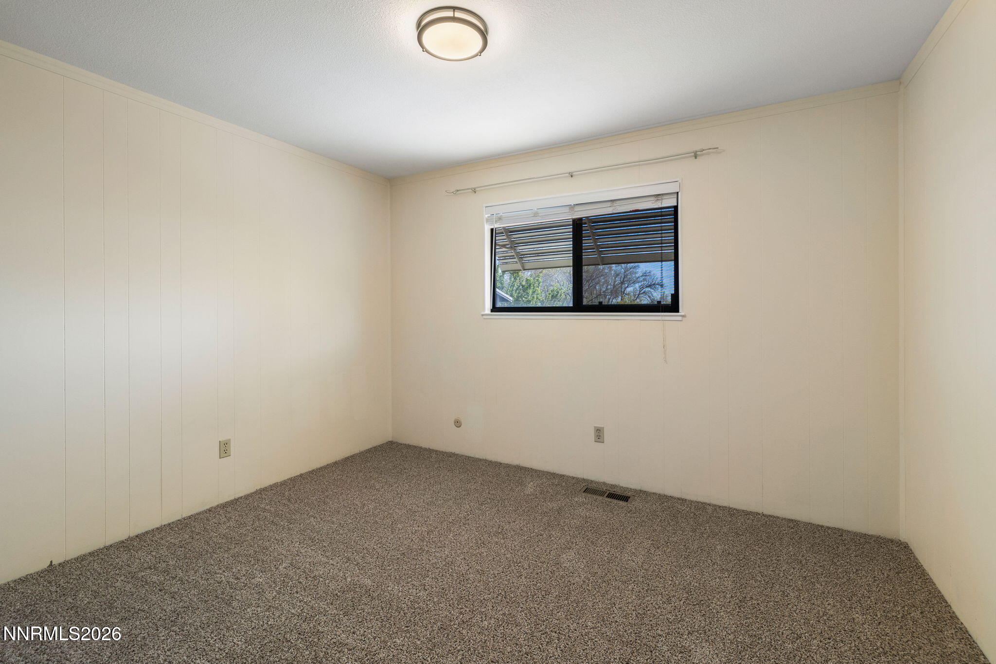 1450 Locksley Way Reno, NV 89503 - Photo 19 of 26 17-web-or-mls-1450 Locksley Way-18