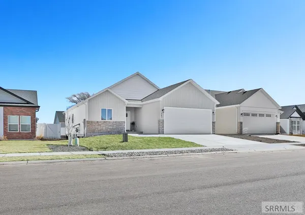 $519,900 | 545 South Cutler Avenue, Sugar City, ID 83448