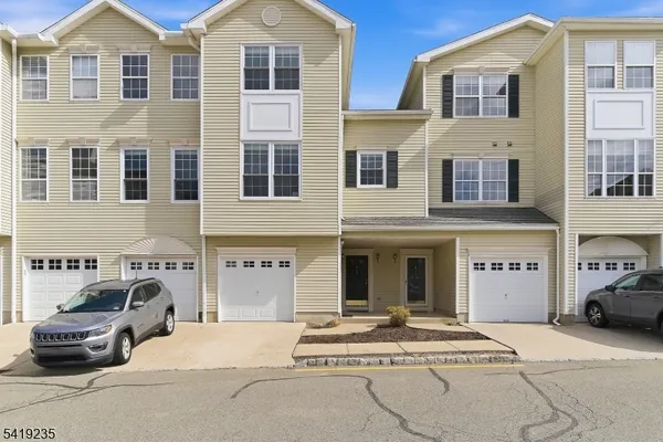 $589,900 | 78 Wildflower Lane, Morristown, NJ 07960