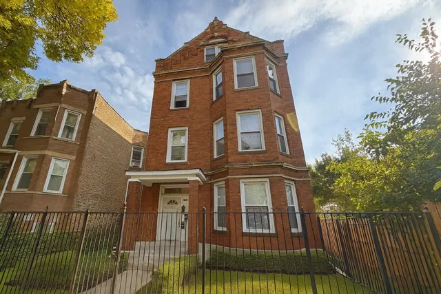 $1,500 | 1325 South Komensky Avenue, Unit 1, Chicago, IL 60623