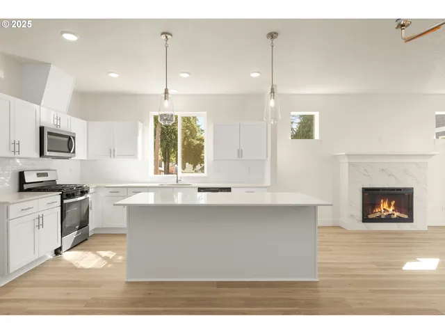 $514,950 | 18933 Southwest Hazelwood Lane, Unit L9, Beaverton, OR 97078