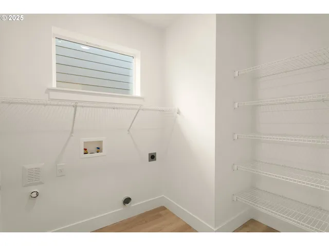 $514,950 | 18933 Southwest Hazelwood Lane, Unit L9, Beaverton, OR 97078