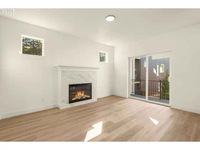 $514,950 | 18933 Southwest Hazelwood Lane, Unit L9, Beaverton, OR 97078