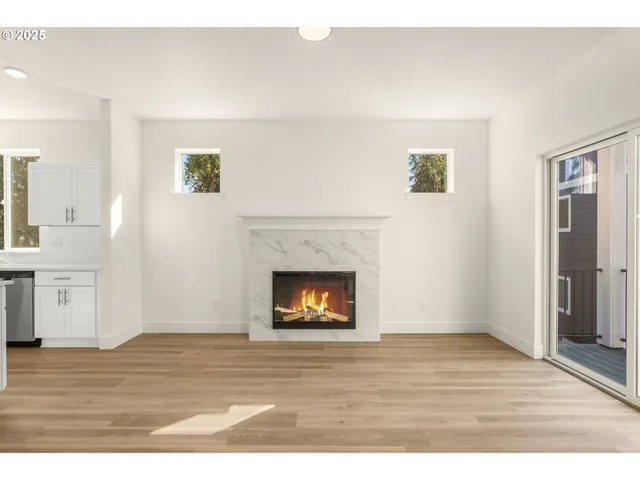 $514,950 | 18933 Southwest Hazelwood Lane, Unit L9, Beaverton, OR 97078