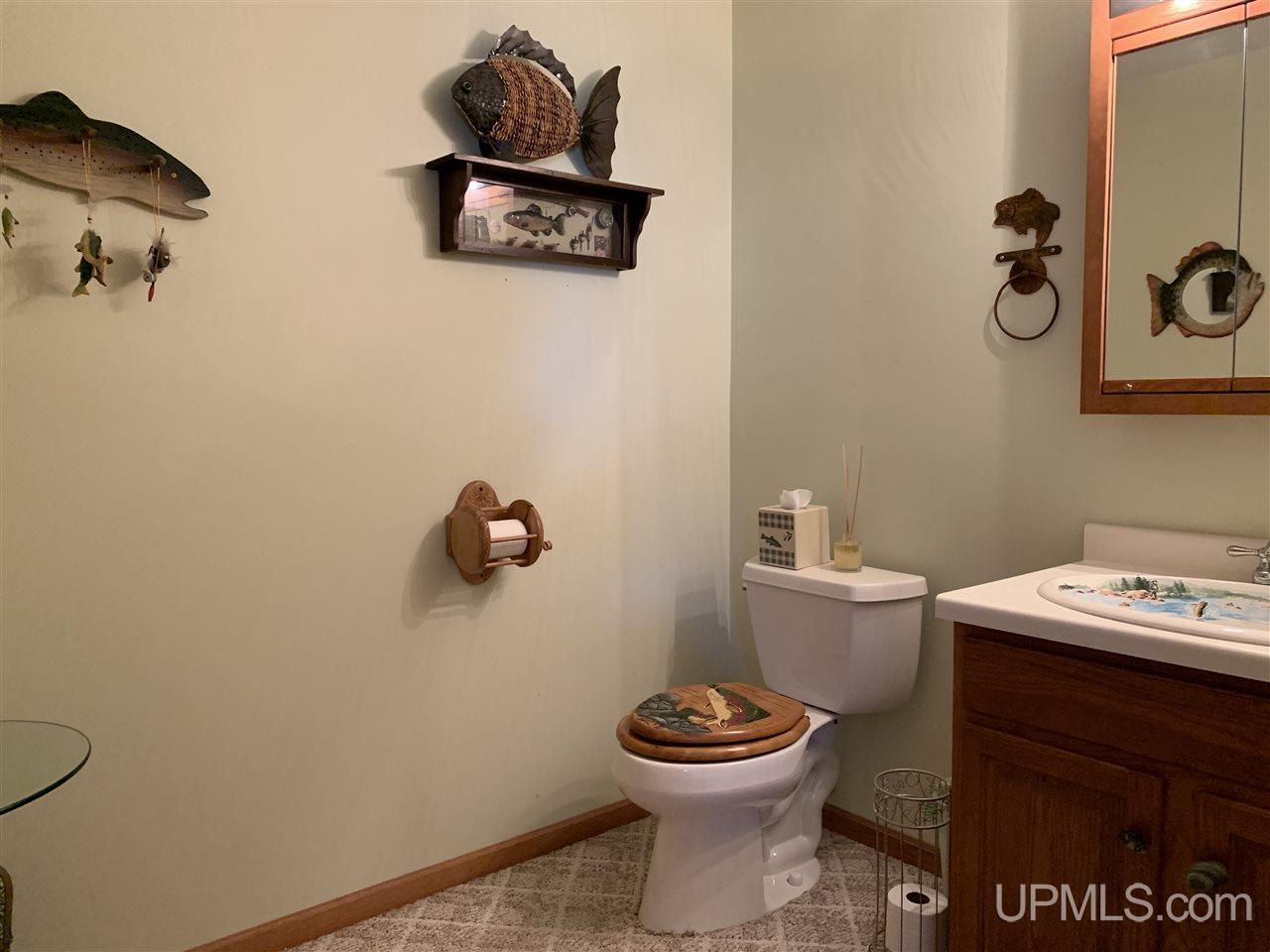 16421 Bayshore Road Lanse, MI 49946 - Photo 15 of 49 Gallery Image 15