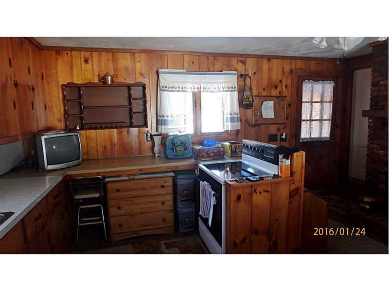 120 Richardson Road Coventry, RI 02816 - Photo 5 of 25 Kitchen.