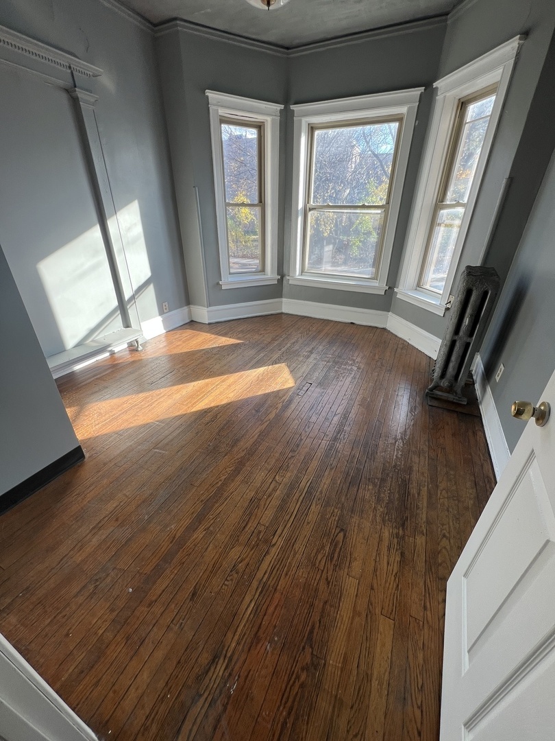 64 East 50th Street, Unit 1 Chicago, IL 60615 - Photo 3 of 5