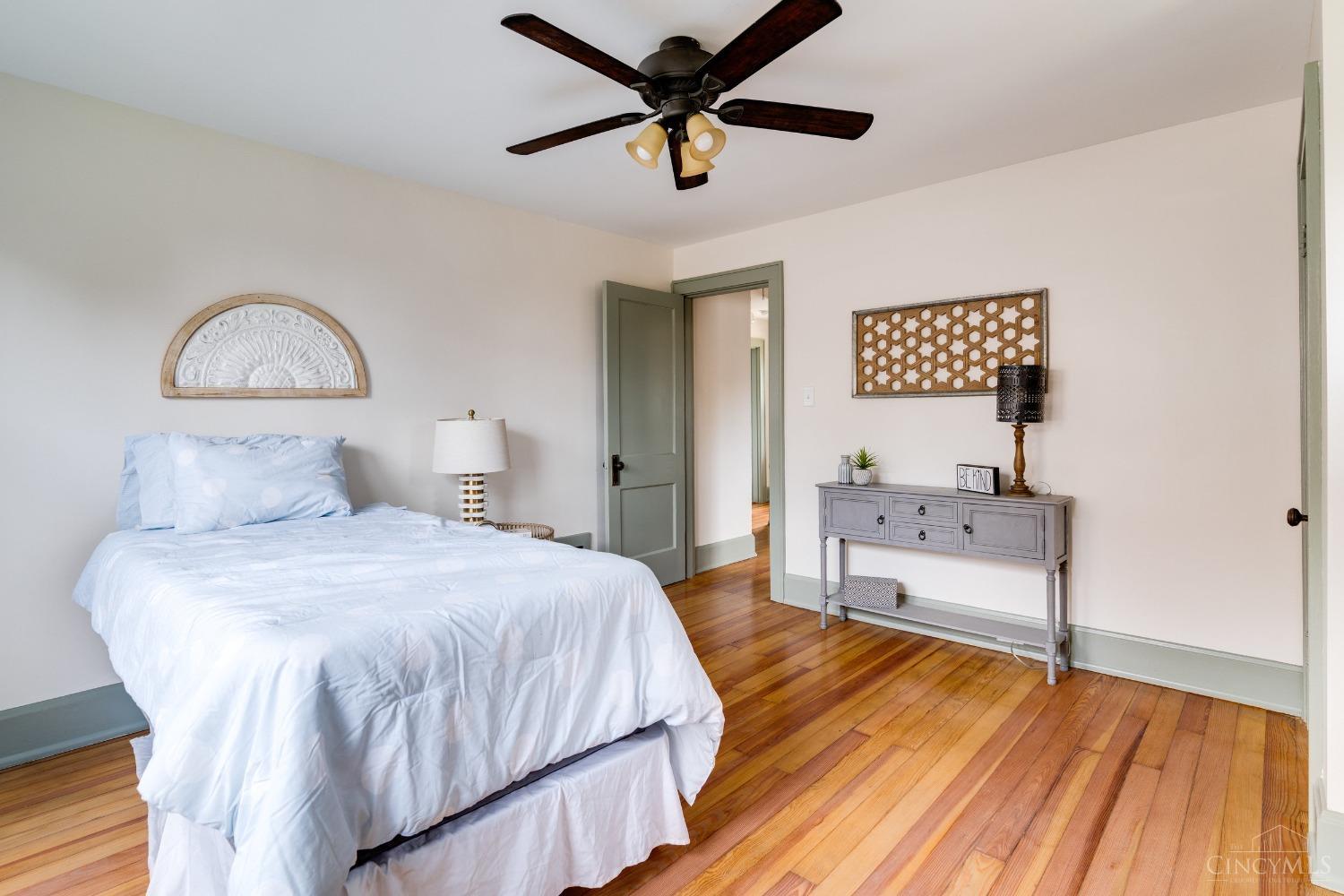 55 West Sharon Road Cincinnati, OH 45246 - Photo 31 of 43