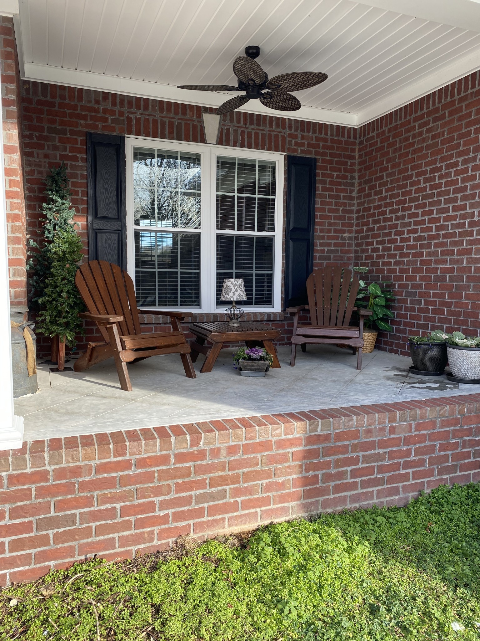 1134 John Sharp Road Spring Hill, TN 37174 - Photo 4 of 41 a front view of a house with a garden