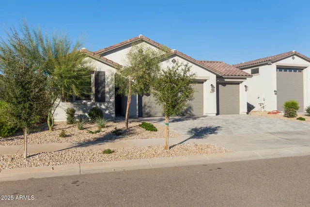 $449,997 | 18572 West Cottontail Lane, Wittmann, AZ 85361