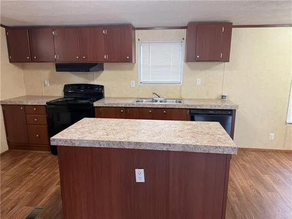 $1,200 | 150 Craig Road, Pineville, LA 71360