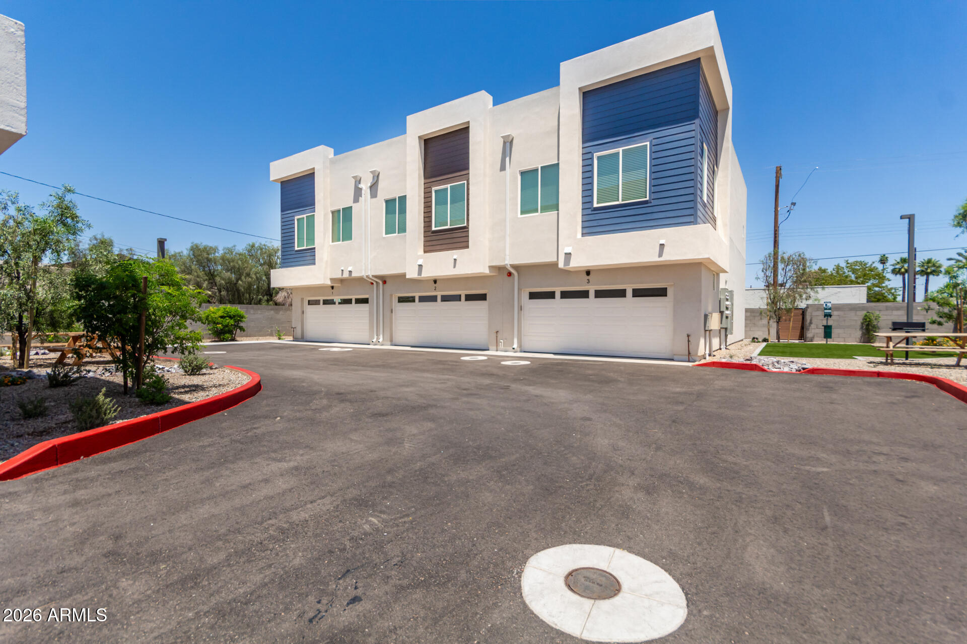 1642 East Monte Vista Road, Unit 2 Phoenix, AZ 85006 - Photo 2 of 32