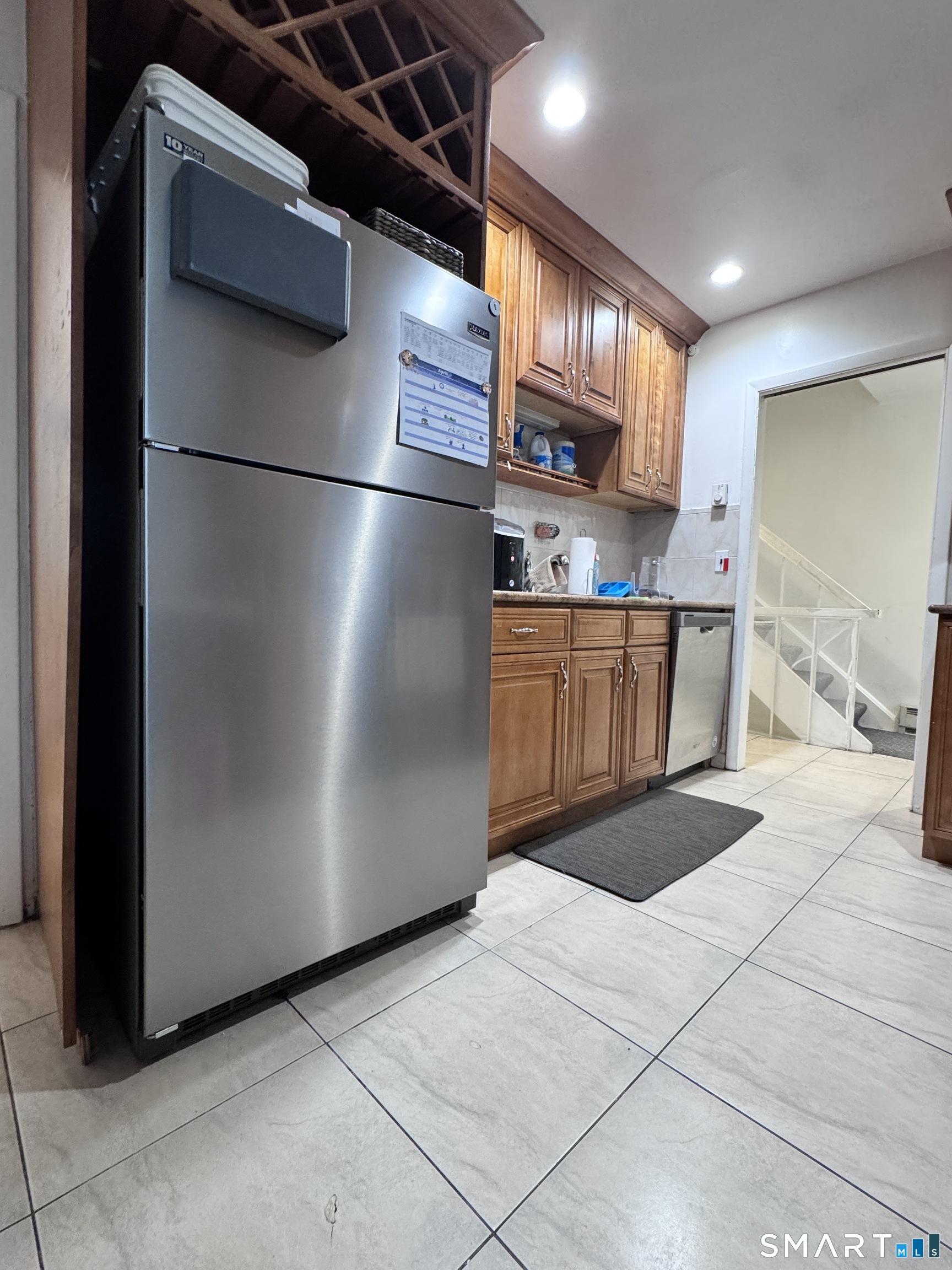 59 Rock Spring Road, Unit 32 Stamford, CT 06906 - Photo 5 of 29