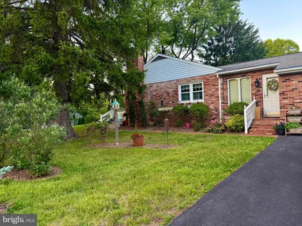 $598,000 | 9304 Gue Road, Damascus, MD 20872