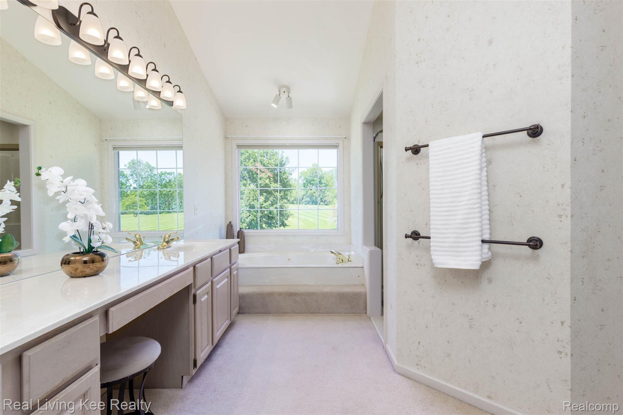 2398 Pleasant View Drive Rochester, MI 48306 - Photo 27 of 49 2398PleasantView-28.jpg