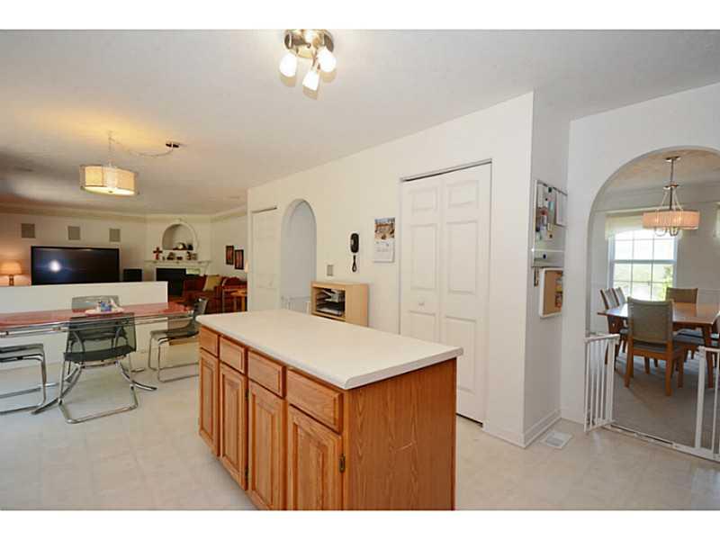 1008 Rural Ridge Drive Cheswick, PA 15024 - Photo 5 of 25 Kitchen.
