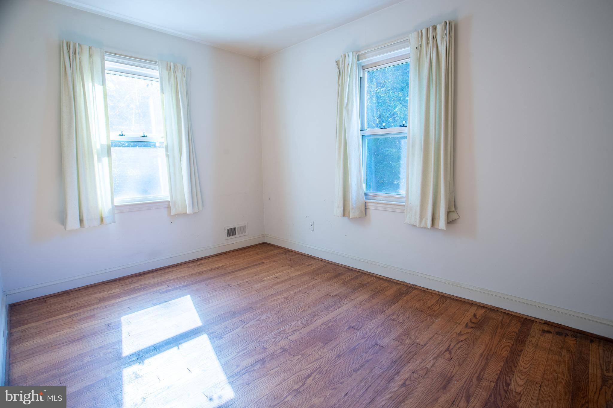 5600 Pollard Road Bethesda, MD 20816 - Photo 12 of 18 Main level Bedroom