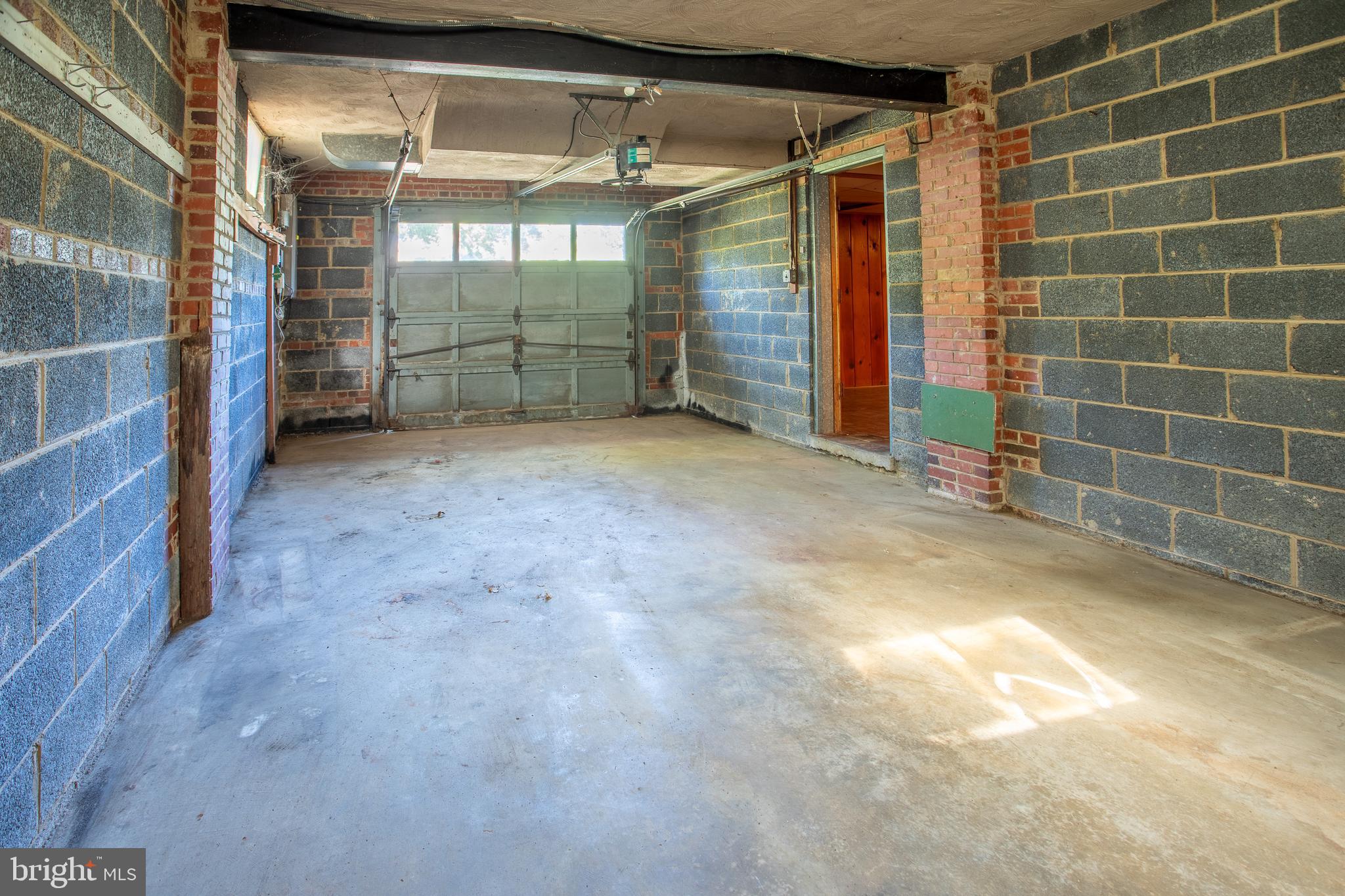 5600 Pollard Road Bethesda, MD 20816 - Photo 17 of 18 Garage