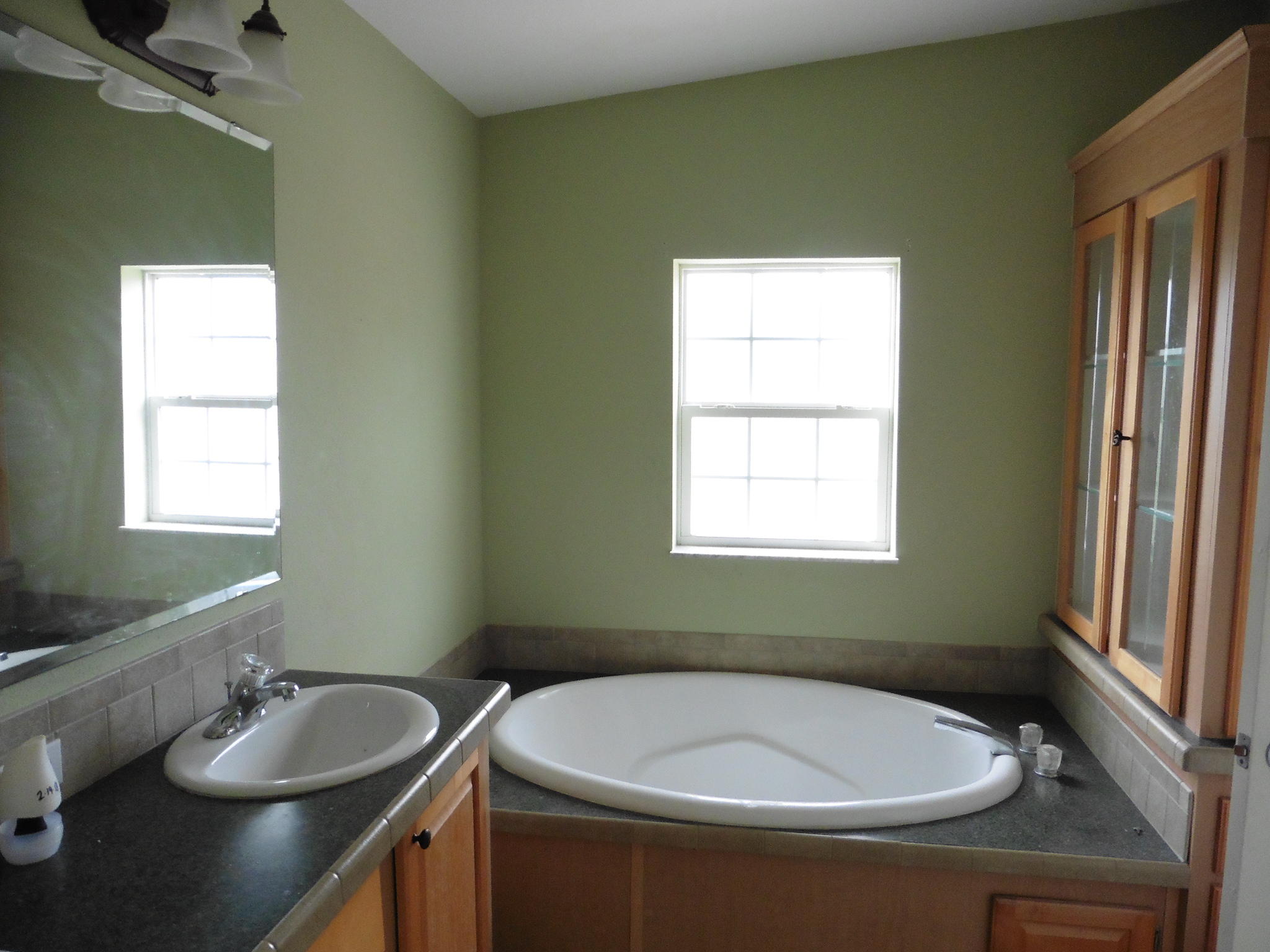 307 Vaca Road Key Largo, FL 33037 - Photo 17 of 20 Master bath