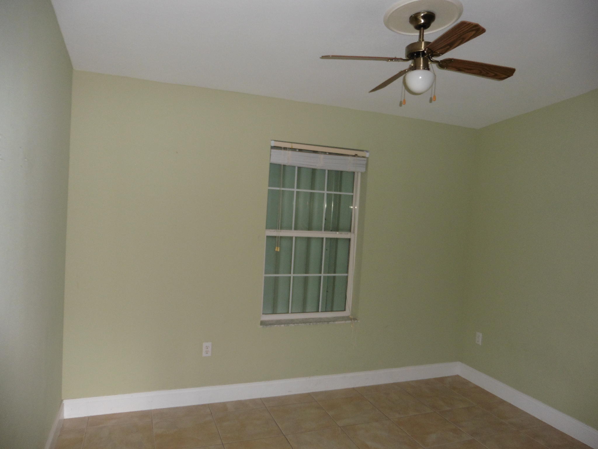 307 Vaca Road Key Largo, FL 33037 - Photo 9 of 20 Bedroom 2