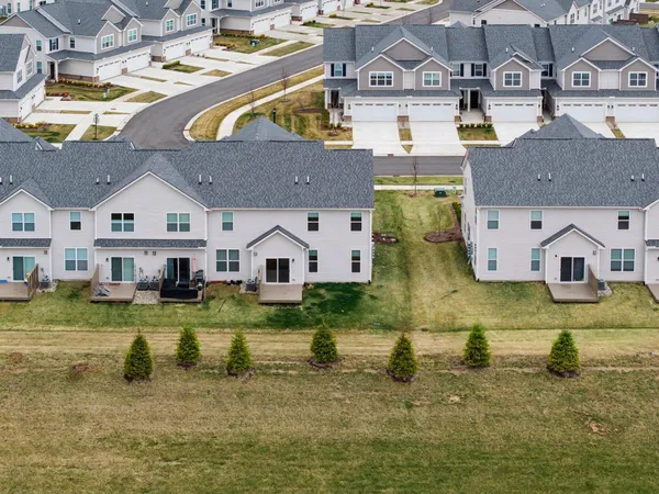 $400,000 | 1206 Salt Springs Drive, Saline, MI 48176