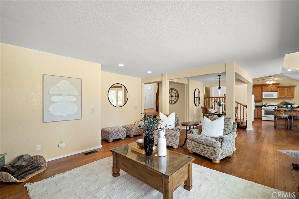 180 Grass Valley Road, Unit 20 Lake Arrowhead, CA 92352 - Photo 14 of 67