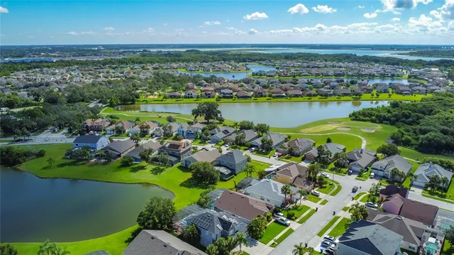 $530,000 | 2530 The Oaks Boulevard, Kissimmee, FL 34746