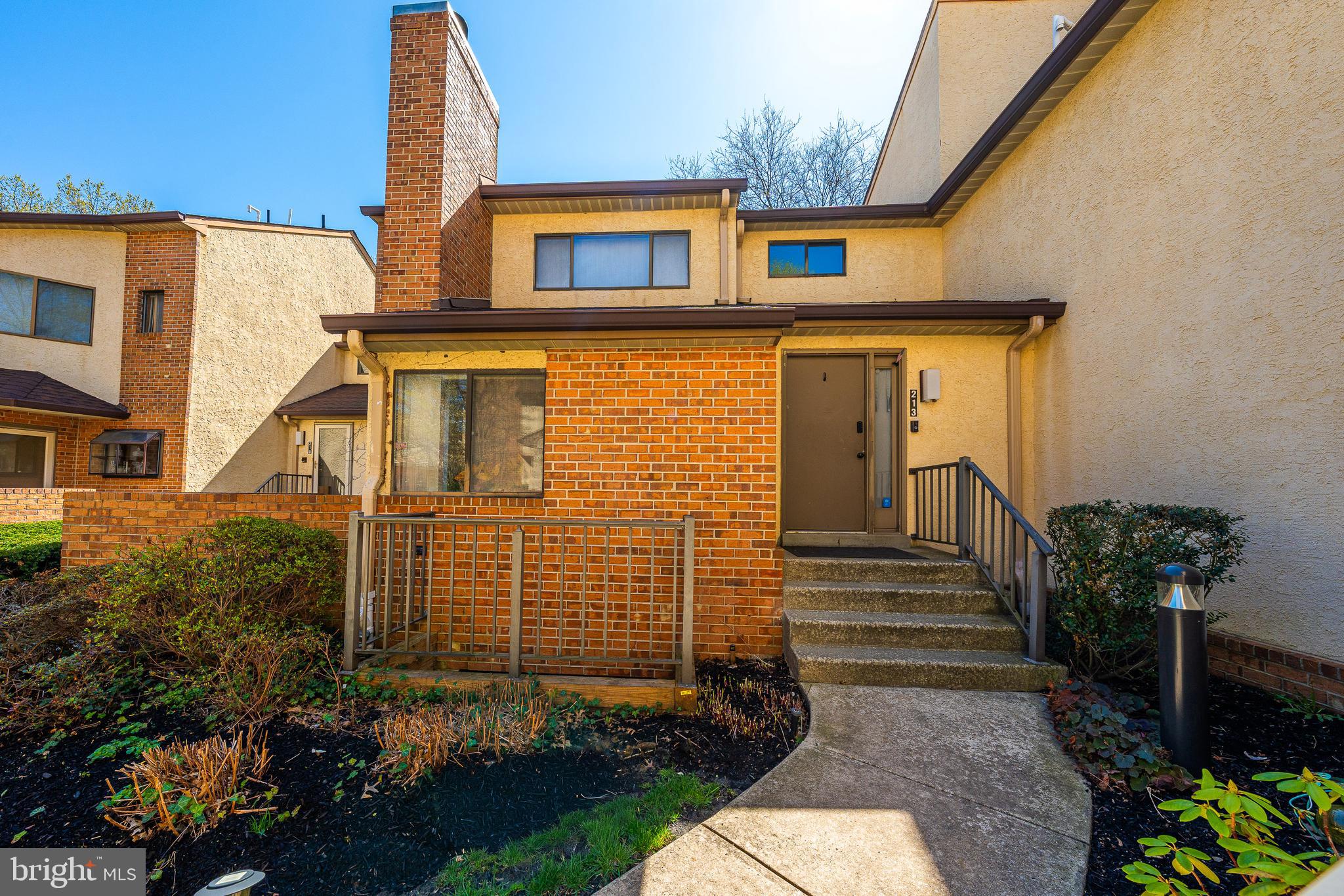 213 Augusta Circle Mount Laurel, NJ 08054 - Photo 1 of 23