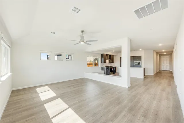 $319,664 | 204 Eagle Vw Lane, Commerce, TX 75428