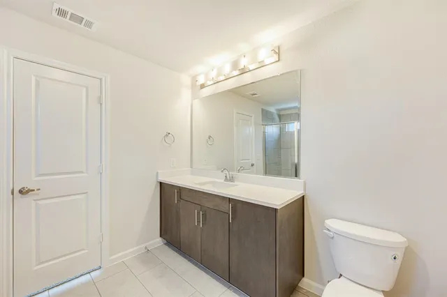 $319,664 | 204 Eagle Vw Lane, Commerce, TX 75428