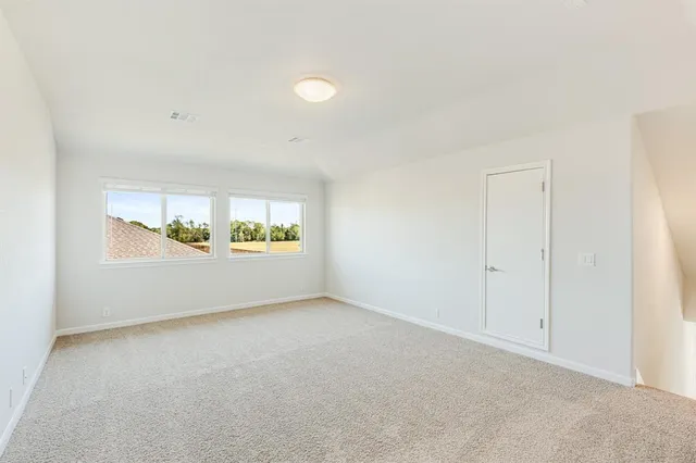 $319,664 | 204 Eagle Vw Lane, Commerce, TX 75428