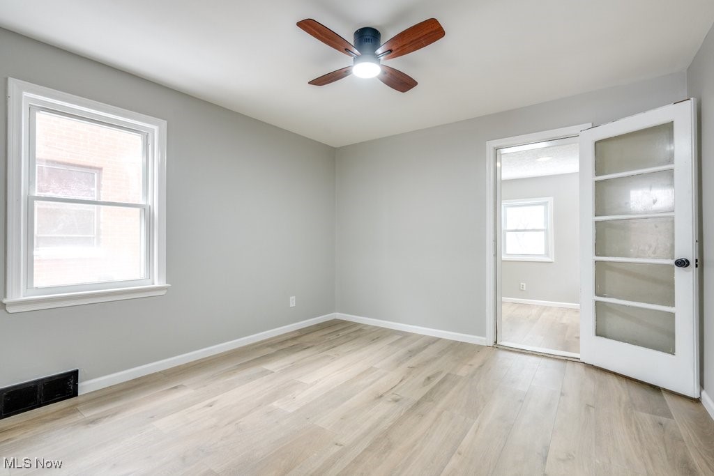 13526 Cedar Road Cleveland, OH 44118 - Photo 22 of 47 DN Unit Bedroom