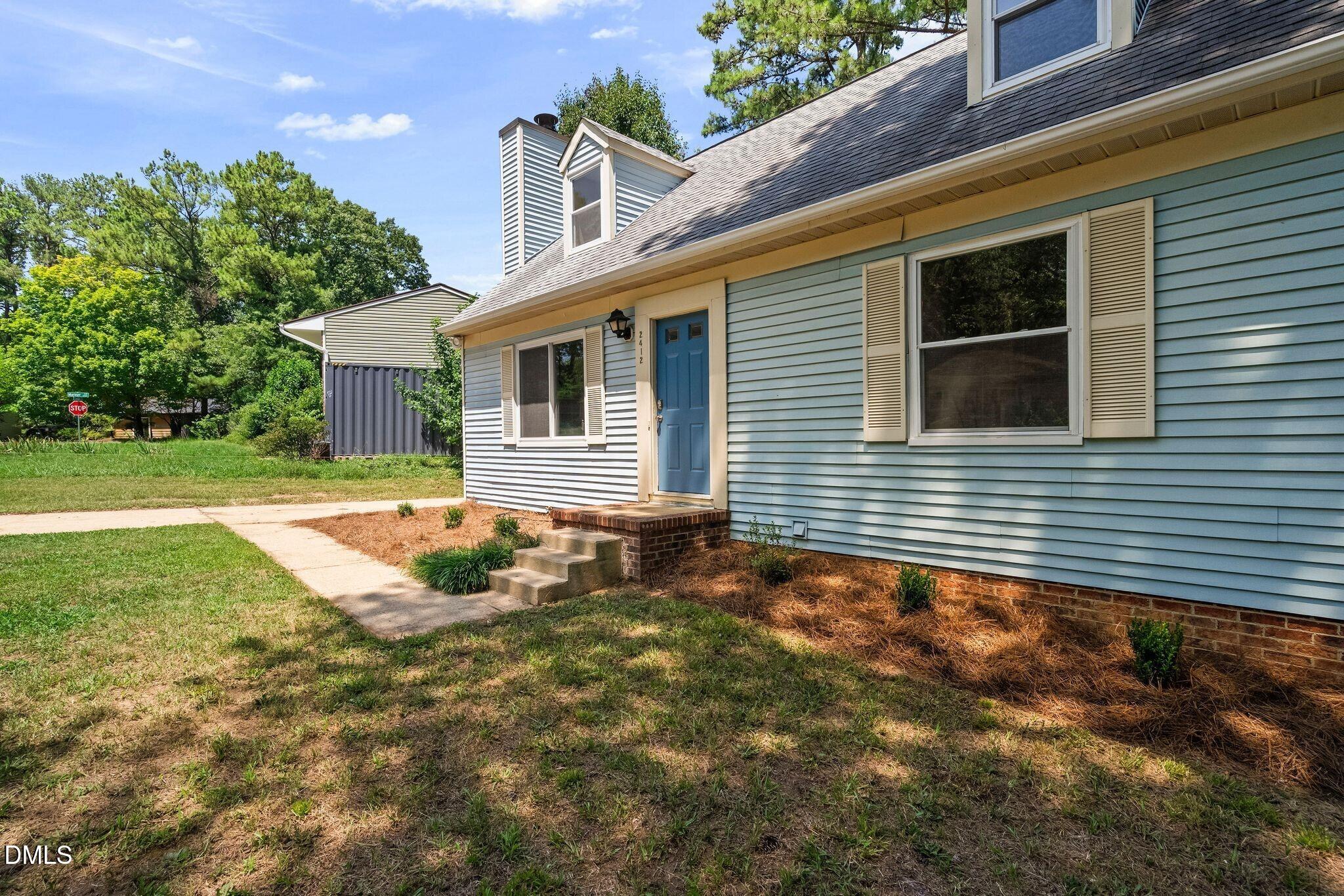 2412 Cavalier Street Raleigh, NC 27603 - Photo 2 of 37 002_7_NJO06518