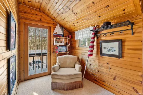 $450,000 | 9260 East 430 South, Wolcottville, IN 46795