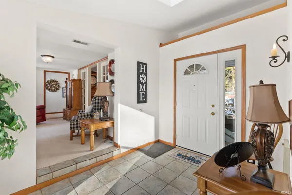 $450,000 | 9260 East 430 South, Wolcottville, IN 46795