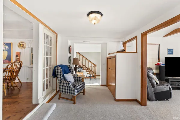$450,000 | 9260 East 430 South, Wolcottville, IN 46795