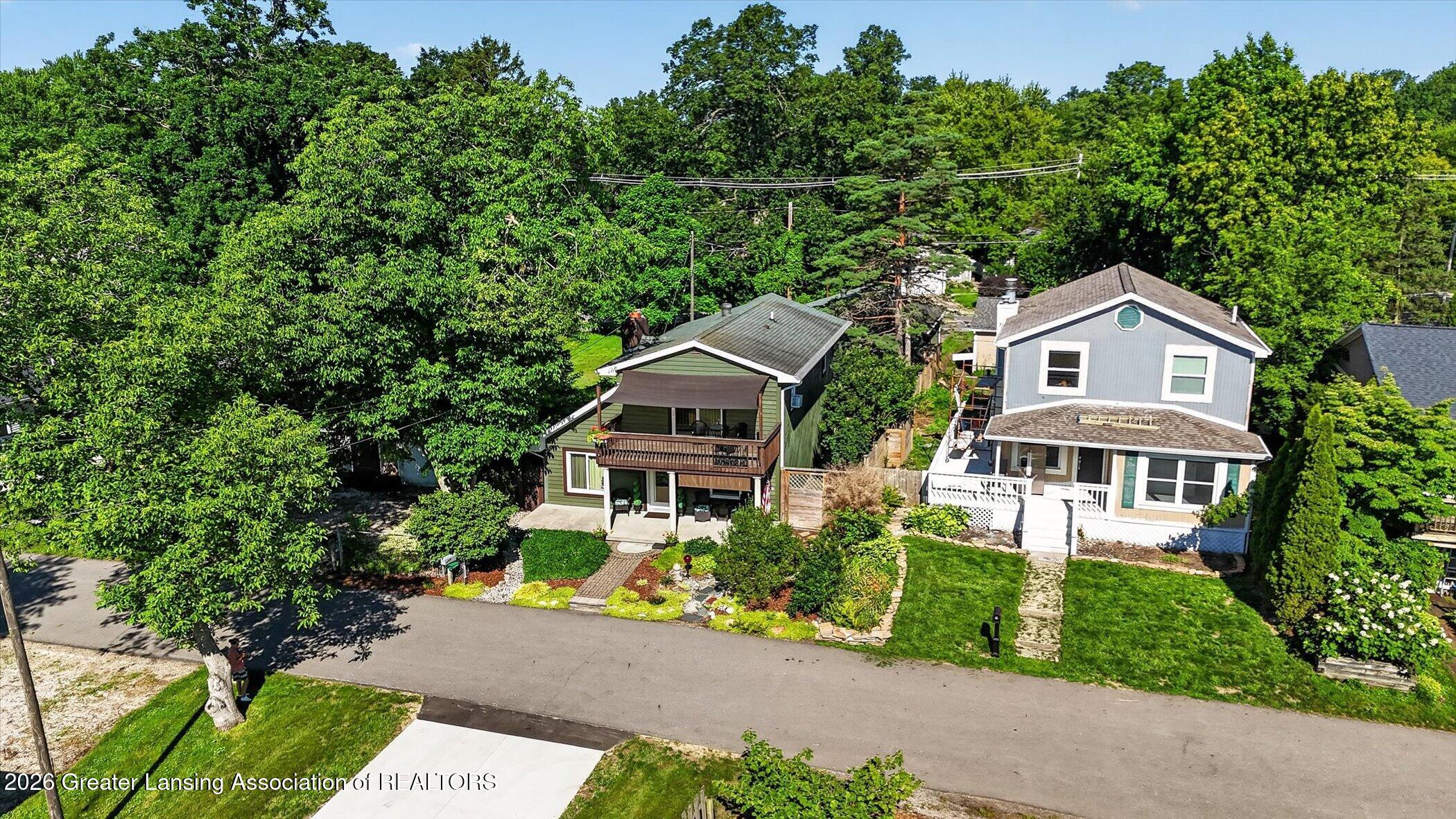 6227 West Reynolds Road Haslett, MI 48840 - Photo 71 of 92 72-6227-W-Reynolds-Rd-WindowStill-Photog