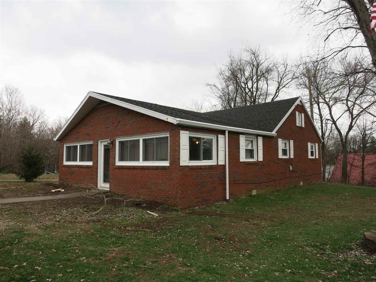 1422 South Yankeetown Road Boonville, IN 47601 - Photo 1 of 34 Gallery Image 1