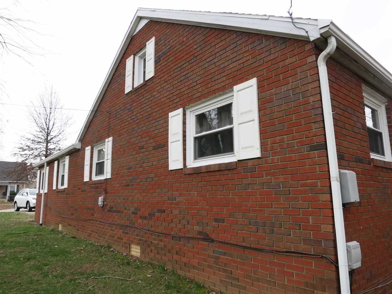 1422 South Yankeetown Road Boonville, IN 47601 - Photo 6 of 34 Gallery Image 6