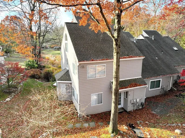 $475,000 | 12 Hickory Hill Lane, Tappan, NY 10983