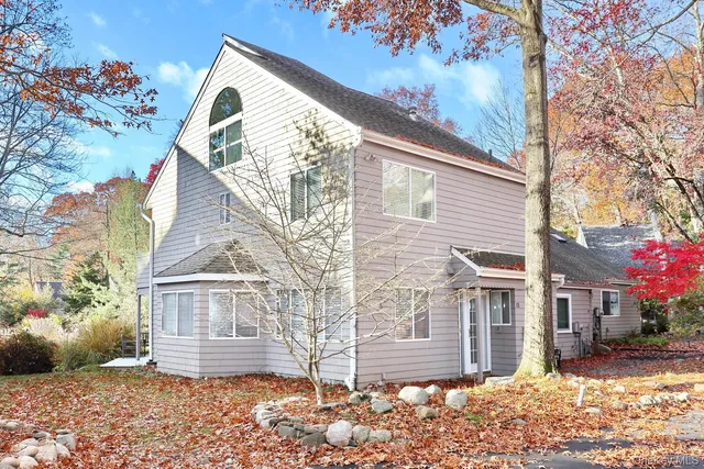 $475,000 | 12 Hickory Hill Lane, Tappan, NY 10983