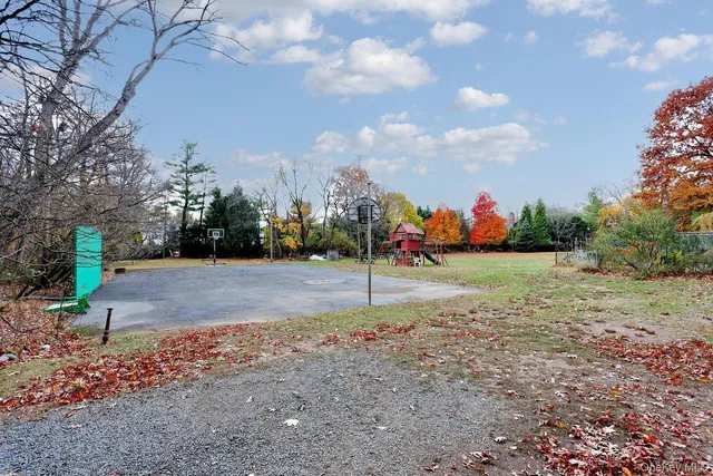 $475,000 | 12 Hickory Hill Lane, Tappan, NY 10983