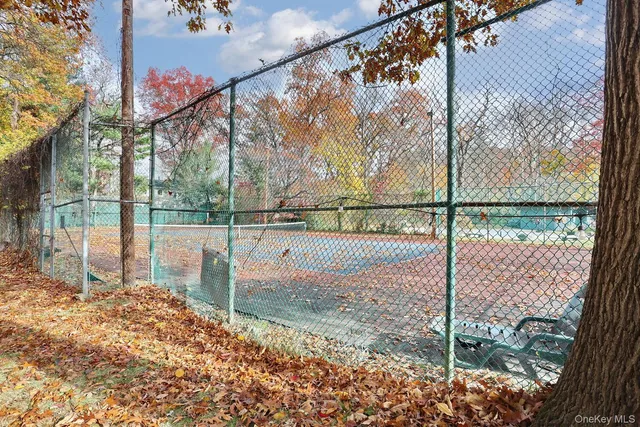 $475,000 | 12 Hickory Hill Lane, Tappan, NY 10983