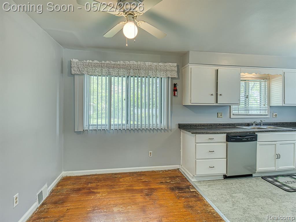 8501 Allen Road Allen Park, MI 48101 - Photo 21 of 27